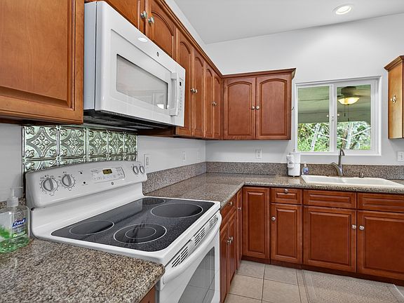 4th image of 15-2780 Honu St
