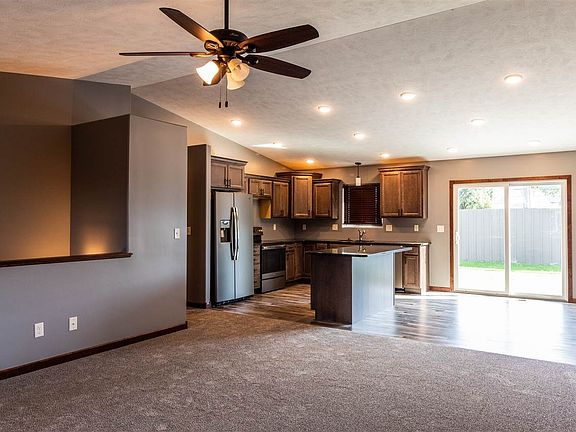 2nd image of 2111 E 35th Street Dr