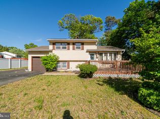 817 Cheltenham Dr, Vineland, NJ 08360
