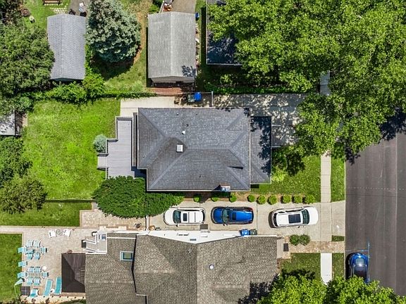 3rd image of 180 Washington Ave