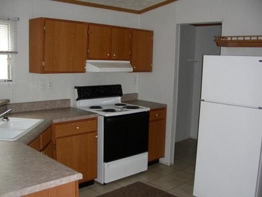 4th image of 124 SE Bark Ct
