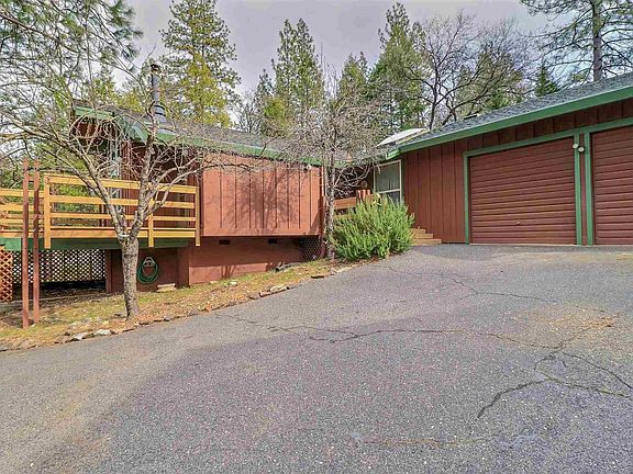 3rd image of 19669 Pine Mountain Dr Unit 1M