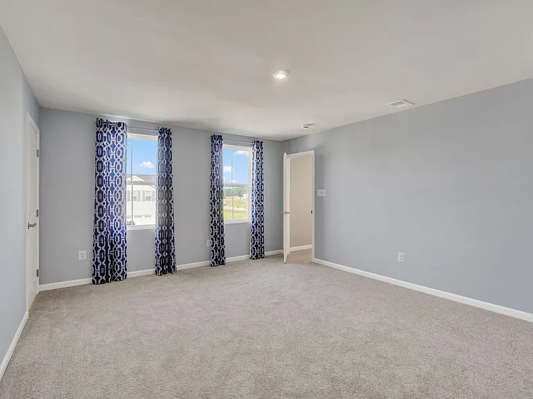 69 Summerfield Dr — Photo 12