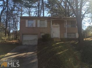 1009 Brian Ln, Forest Park, GA 30297