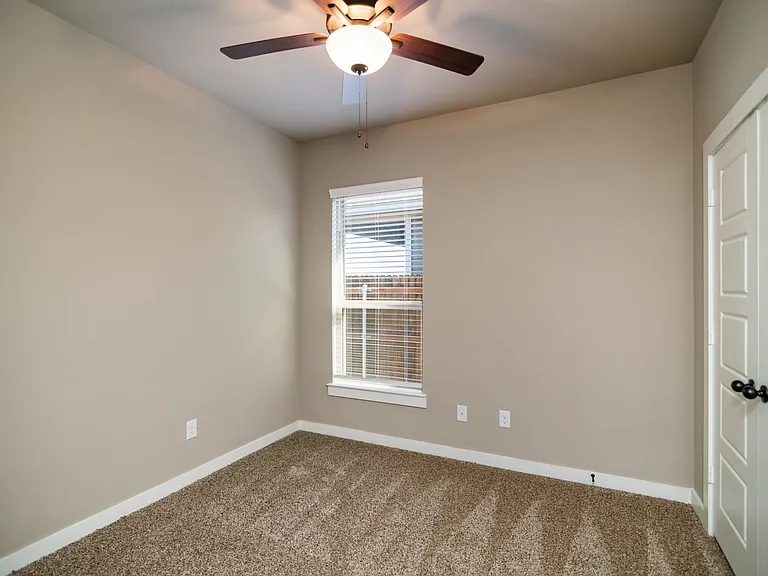 621 Fallow Dr — Photo 14