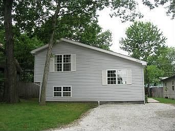 1st image of 33634 N Oakland Dr