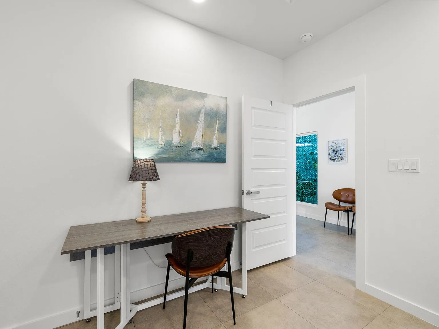 3 bed, 2.5 bath, 1449 sqft, $1,364 — Photo 3