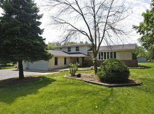 231 E Niagara Ave, Schaumburg, IL 60193