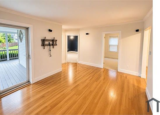 1st image of 32 Massachusetts Ave Floor 1