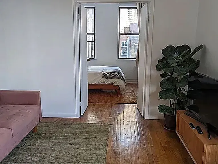 320 E 34th St #2B — Photo 4