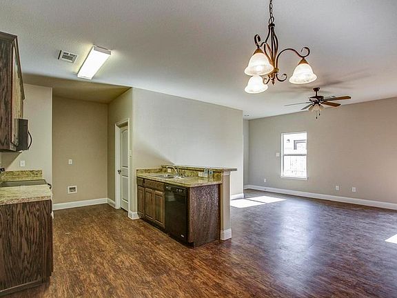 2nd image of 428 Canvas Ct