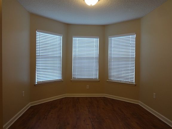 4th image of 1299 Highfield Ln #00000