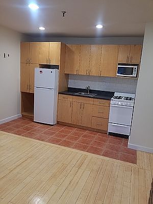 1st image of 319 W 30th St APT 1R