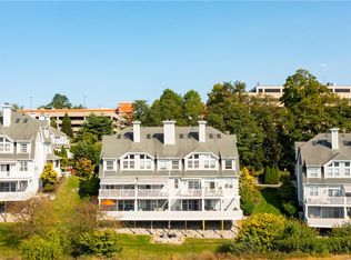 130 Hudson Pointe Dr, Poughkeepsie, NY 12601