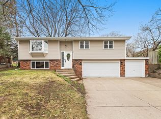 36 13th Ave SW, New Brighton, MN 55112