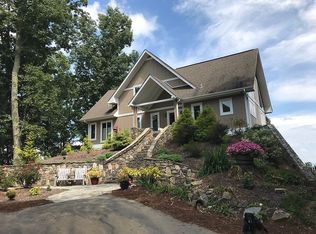 3256 Utah Mountain Rd, Waynesville, NC 28785