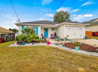 448 Apple Dr, Crestview, FL 32536