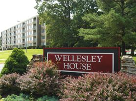 Wellesley House Apartments