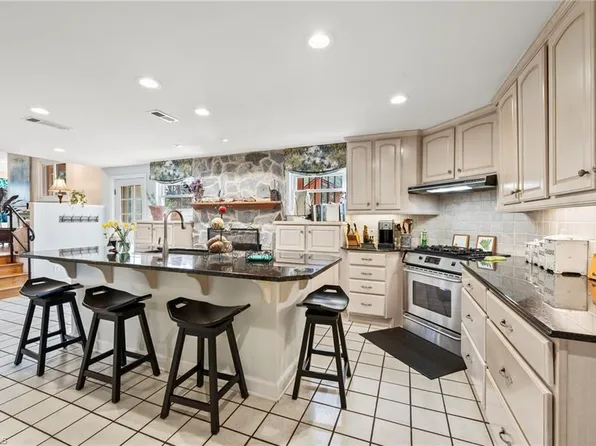 3212 Pennington Ln, Winston Salem, NC 27106