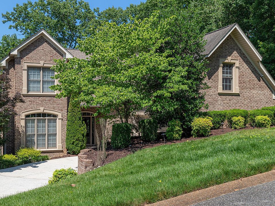 1st image of 2011 Riverwood Dr