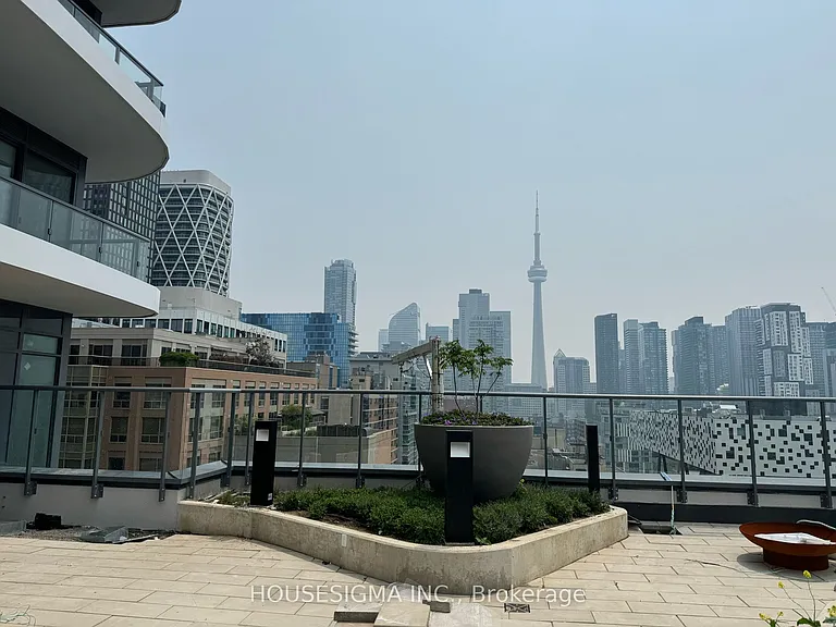 280 Dundas St W #602 — Photo 19