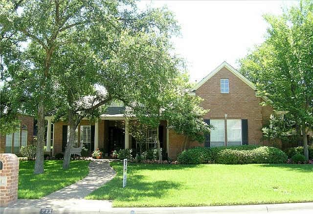 1st image of 711 Glen Abbey Dr