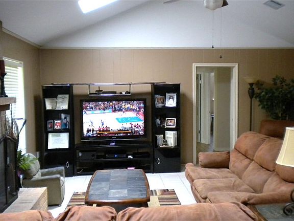 3rd image of 5011 Groveton Ln