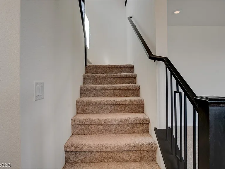 5406 Zacatin Ct — Photo 9