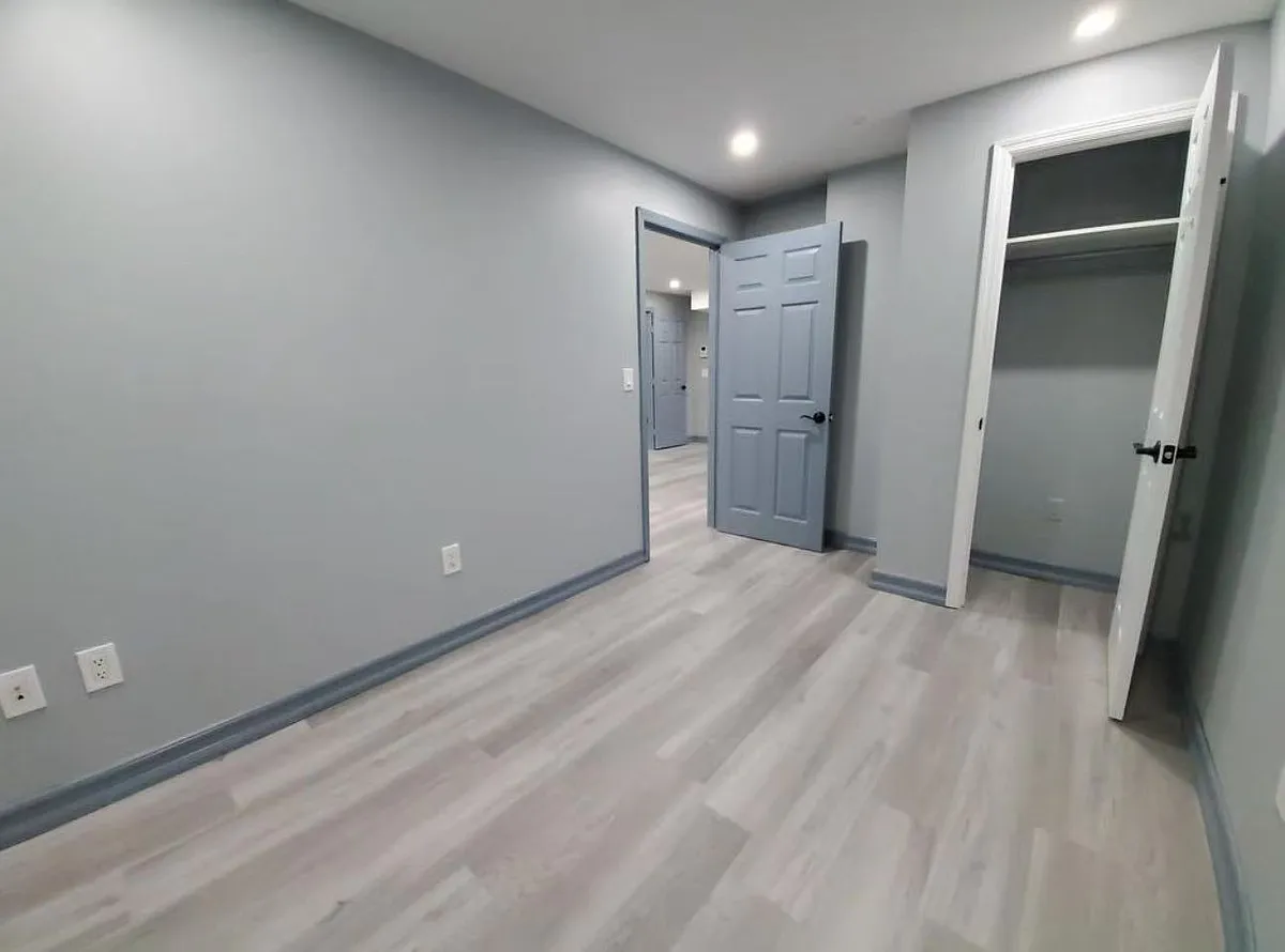 Building Photo - 4324 Robinson St #2A