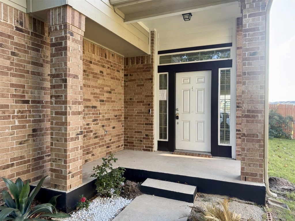 Apartment in Manor, Stonewater, Travis - View 2