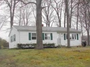 190 Nevins Ave, Longmeadow, MA 01106