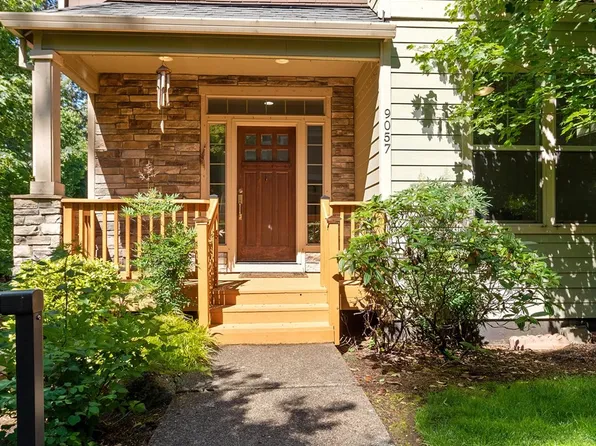 9057 SW Soprano Ln, Portland, OR 97225
