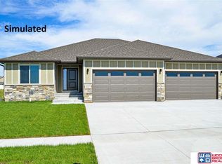 504 N 106th St, Lincoln, NE 68527