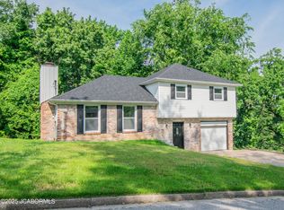 2928 Mohawk Dr, Jefferson City, MO 65101