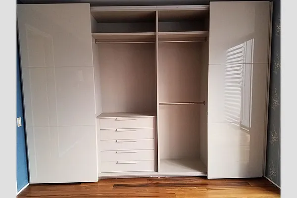 Sold by Stribling | media 16