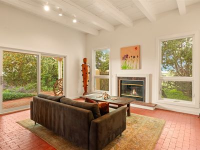 33B Arroyo Hondo Trl, Santa Fe, NM, 87508