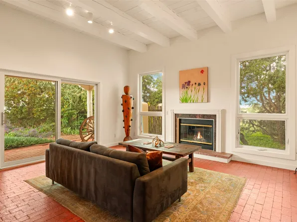 33B Arroyo Hondo Trl, Santa Fe, NM 87508