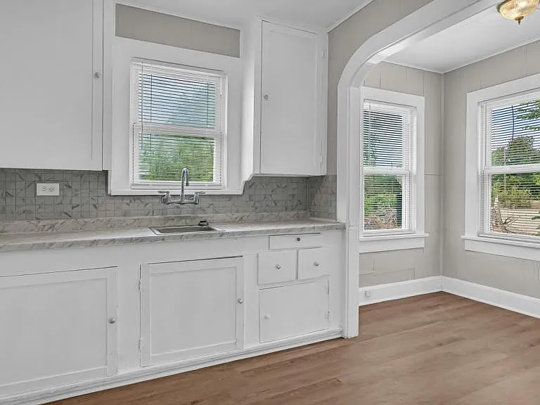203 3rd Ave NW — Photo 11