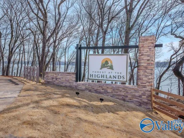 384 Highland Ave, Florence, AL 35630