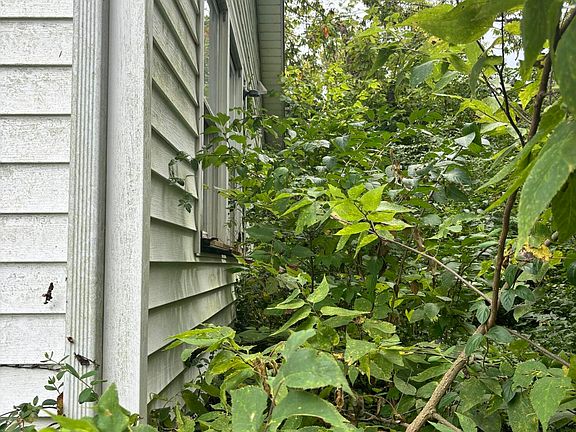 2nd image of 318 W Washington St