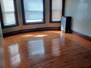 82 Hall St, Springfield, MA 01108