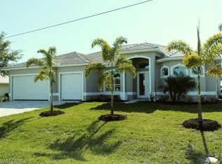 3350 SE 18th Place Cpe, Coral, FL 33904