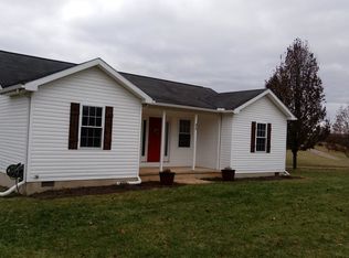 35 Promenade Ln, Hedgesville, WV 25427