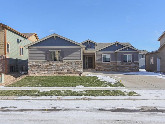 Oversized 2 car garage