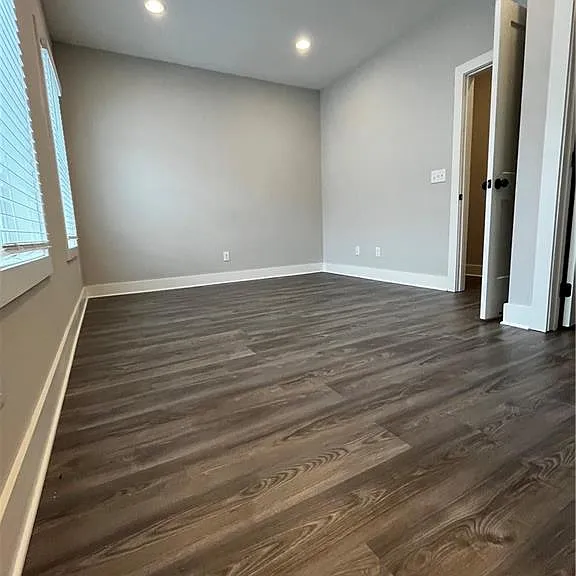 2011 Oak Ln NW — Photo 12