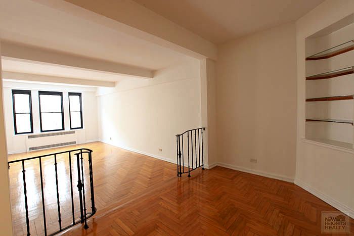 1st image of 62 Park Ter W APT A25