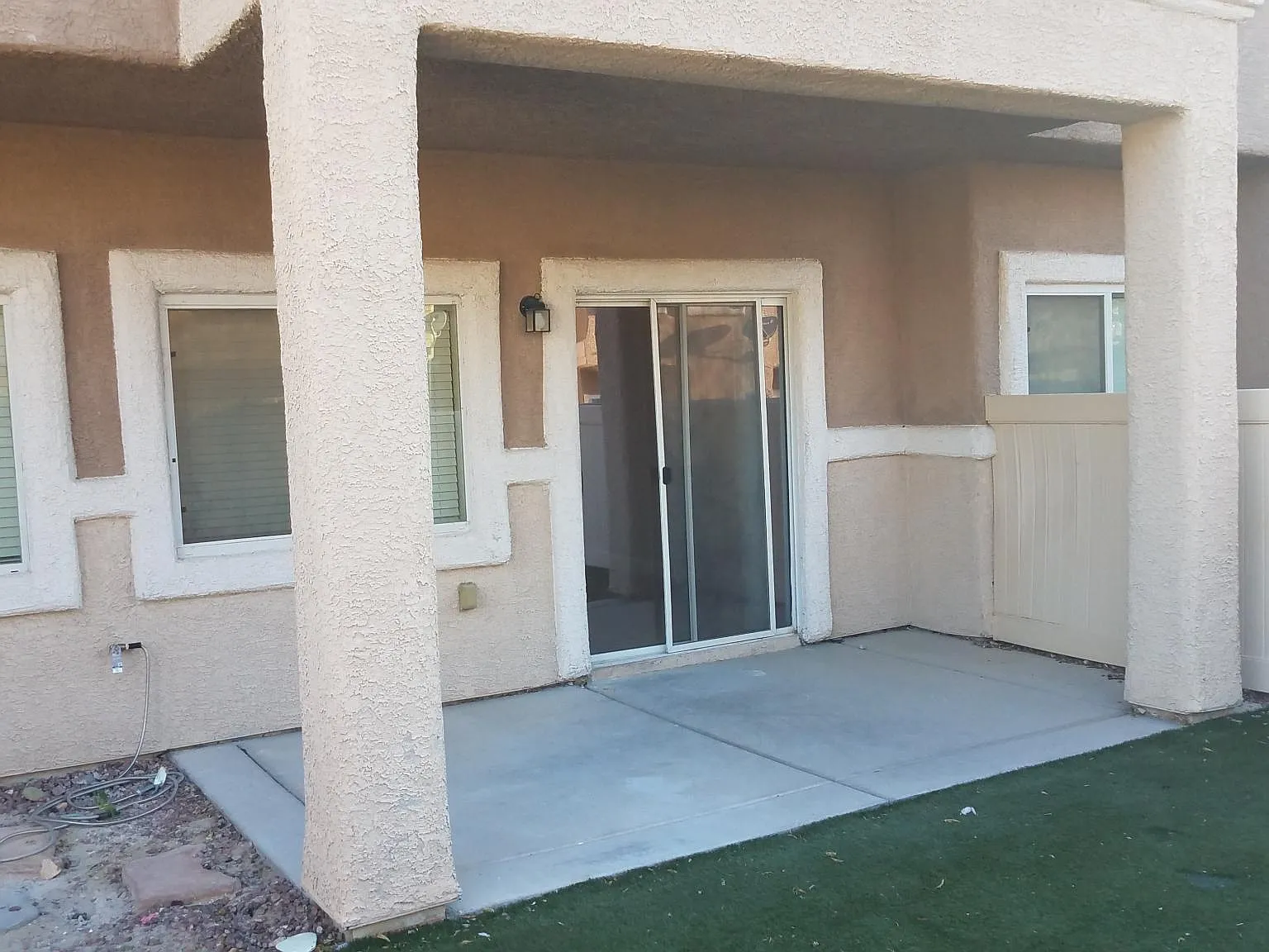 1152 Harts Bluff Pl — Photo 3