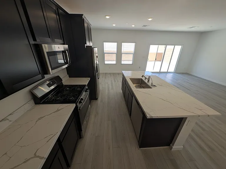 3339 Dancing Waters St — Photo 6