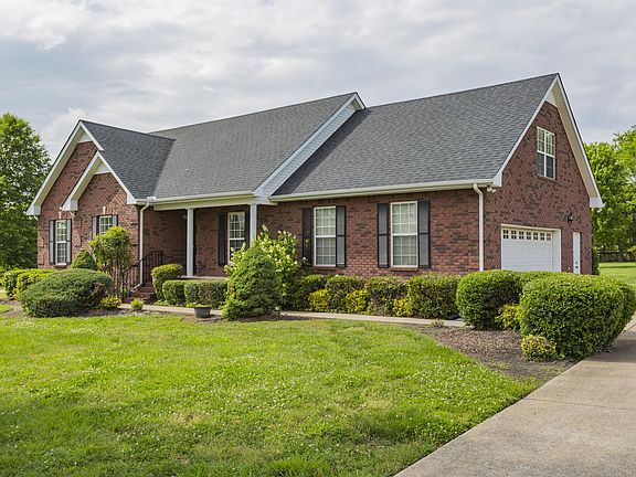 2nd image of 204 Tenby Dr