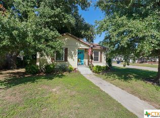 402 Boyd Ave, Rockdale, TX 76567